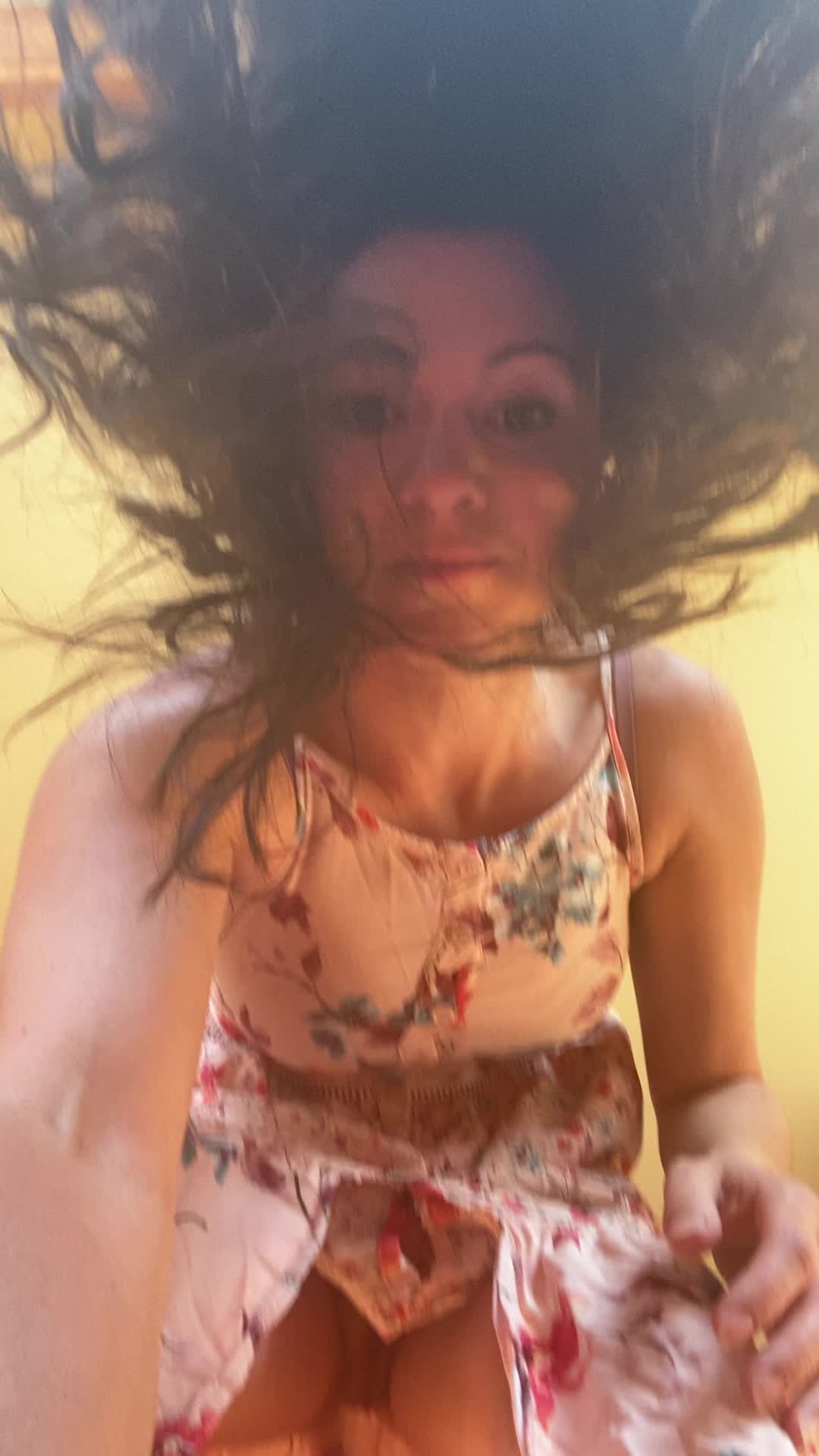 Upskirt makes ur balls hurt!!