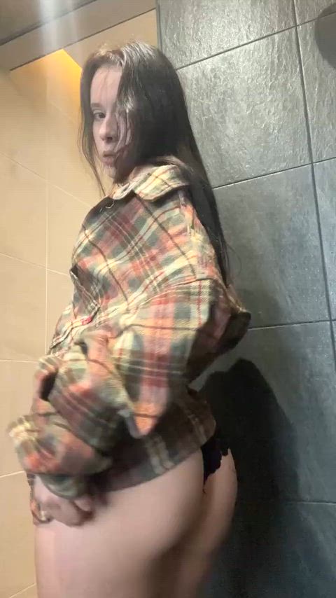 Would you fuck me without a condom? thumbnail