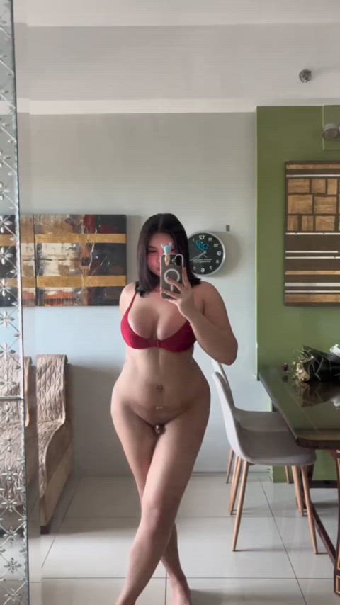 Say YES if you'd accept my nude pics 🍆