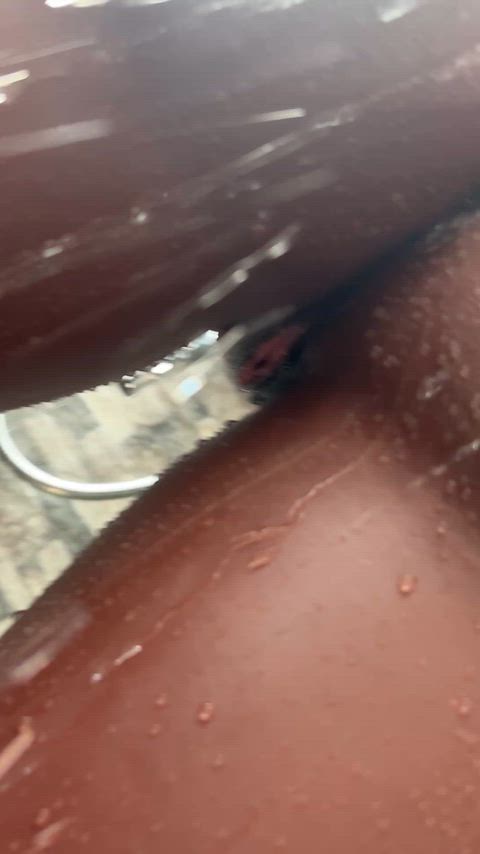 Did the water drops💦 on her body make her more charming?😍