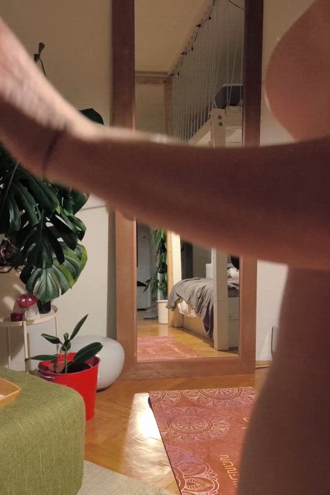 Motivating myself to do yoga lol