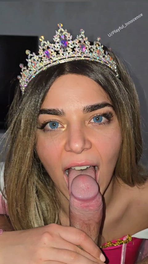 3 princesses share one cock