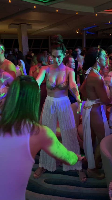 What party video is this, source ?