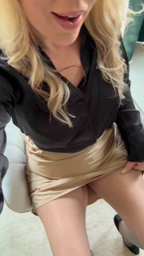 Just distracting myself at the office