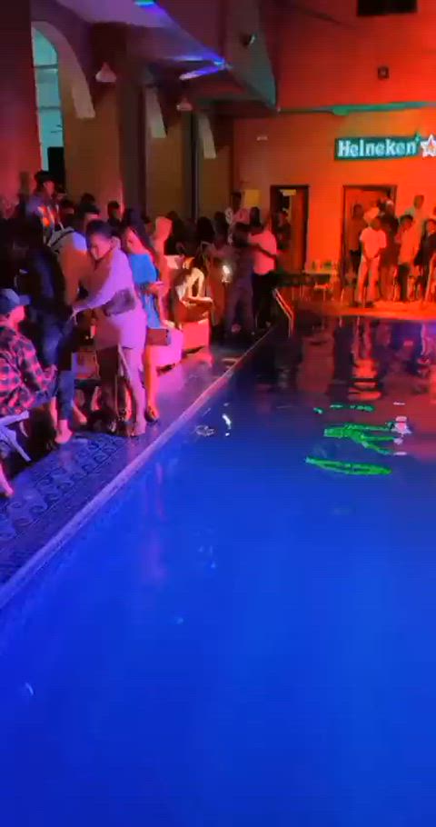 Amateur Caught Exhibitionism Exhibitionist Homemade Public Sex Voyeur r/CaughtPublic r/ExposedToStrangers Porn GIF by populardick