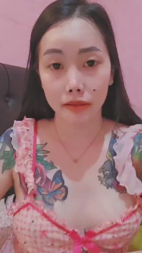 do straight dudes dig 18-year-old tgirls?