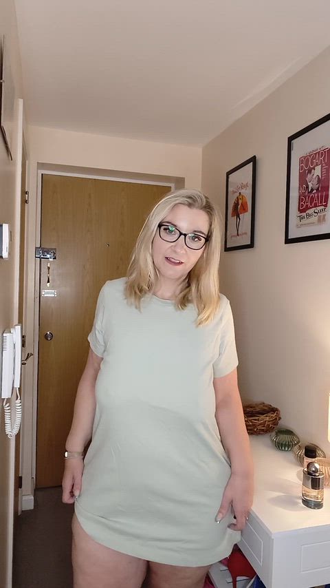 Would you worship this fat body all night long?