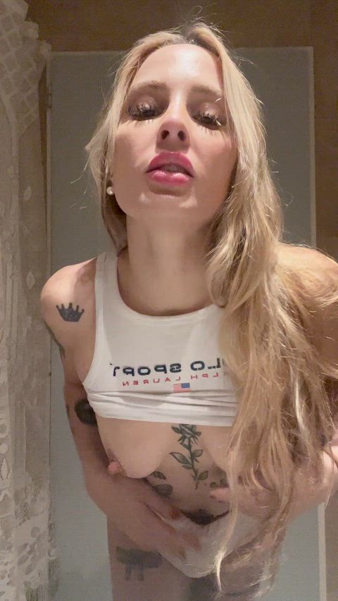 Just a trans girl obsessed with her own chest