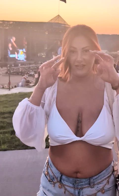 Showing off in front of 10,000 people