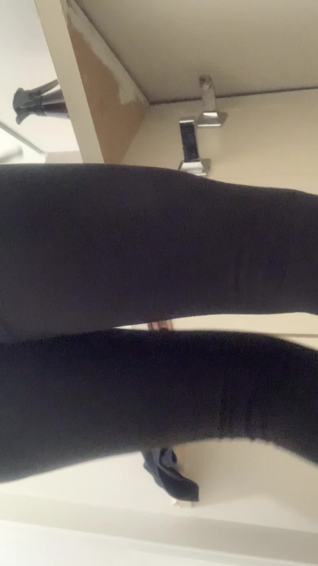 was at a friends house had to go so bad thought you might wanna see