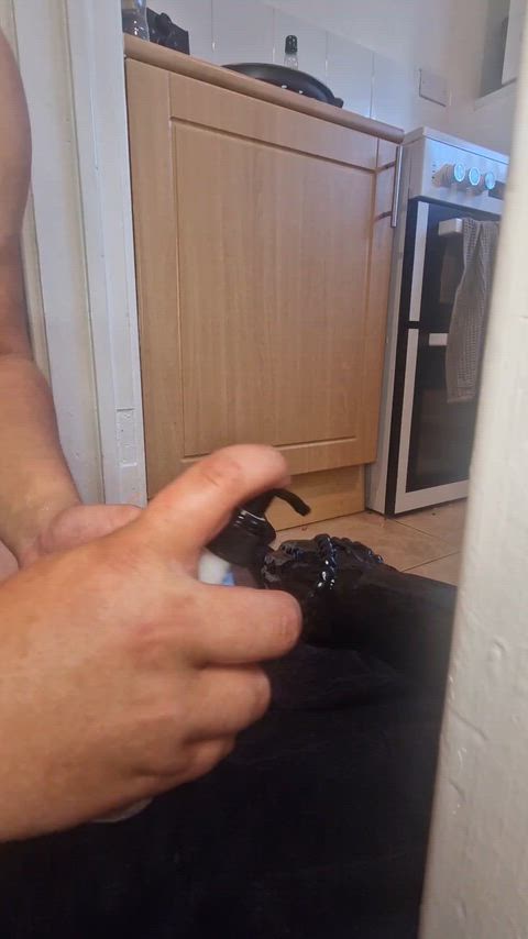 Streching my tight little hole with a fist