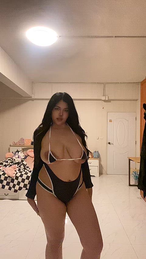 Am I doing this in a sexy way?