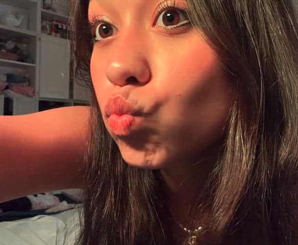 PaleturquoiseContentDegu thumbnail