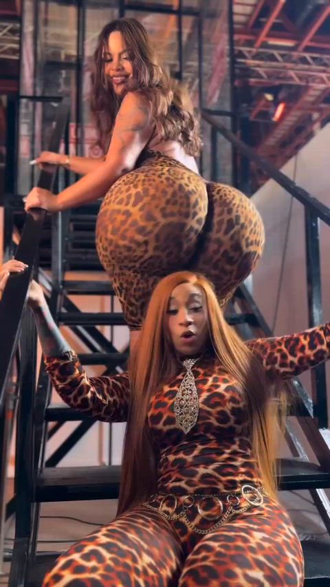 I love how she’s happy to let everyone objectify her massive booty