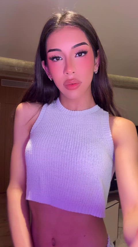 is this big enough to make you drop on your knees