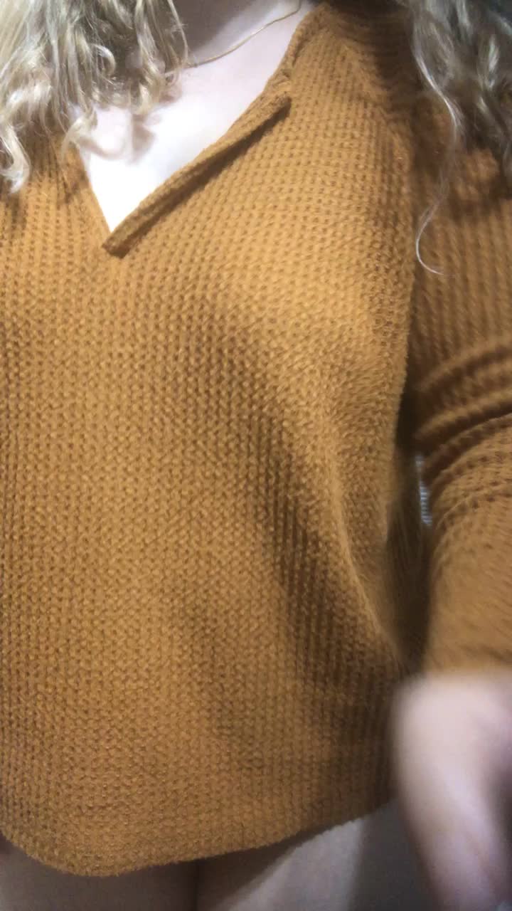 irst titty drop on reddit! how did i do? 😉💖
