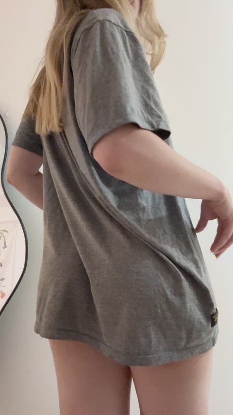 Slim waist, thick ass… exactly your weakness