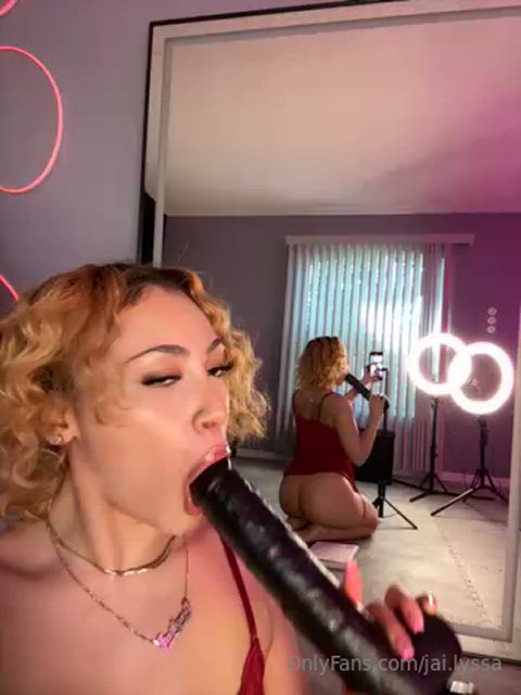 Jai Lyssa puts BBC dildo in her mouth