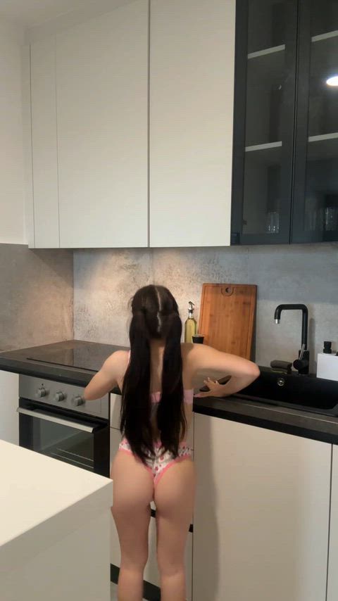 I'm still a bit insecure about my size.. would you be with a 4'2 girl?