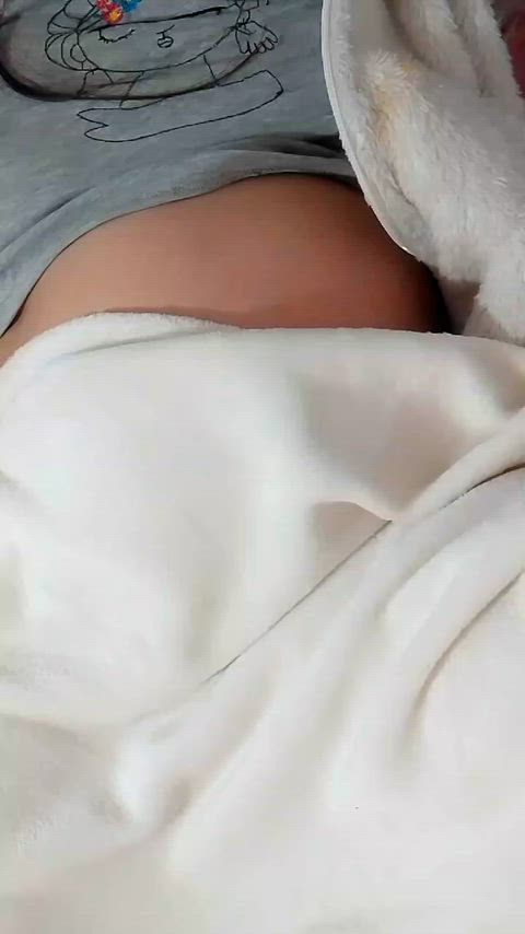 A hot mommy.. super natural!