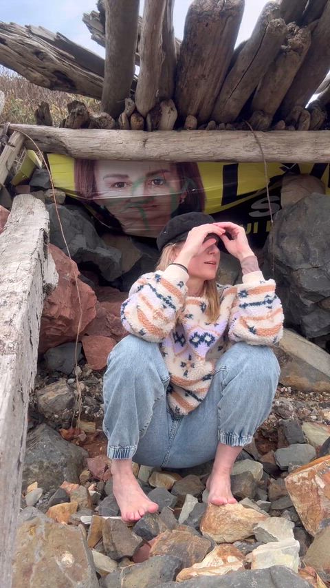 …looking at the most popular pee posts and it’s safe to say I’m at least twice the age of the flawless piss queens. That said the passing truck drivers on the coast road above me, probably didn’t mind. With the sun in their tired eyes, maybe it was just a