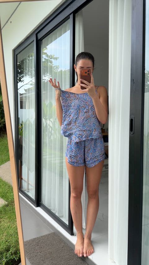 I want to know… why do you like skinny girls?