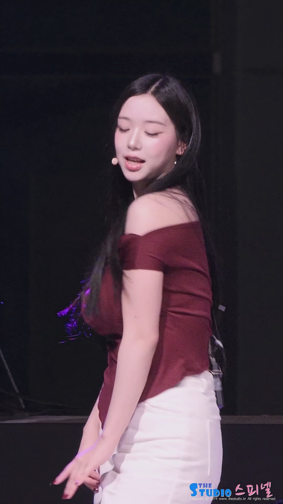 Triple S - Chaeyeon - [ Asian Big Tits Korean Goddess ]