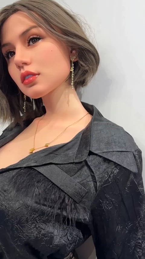 Such a gorgeous, sexy vibe,so hard to look away