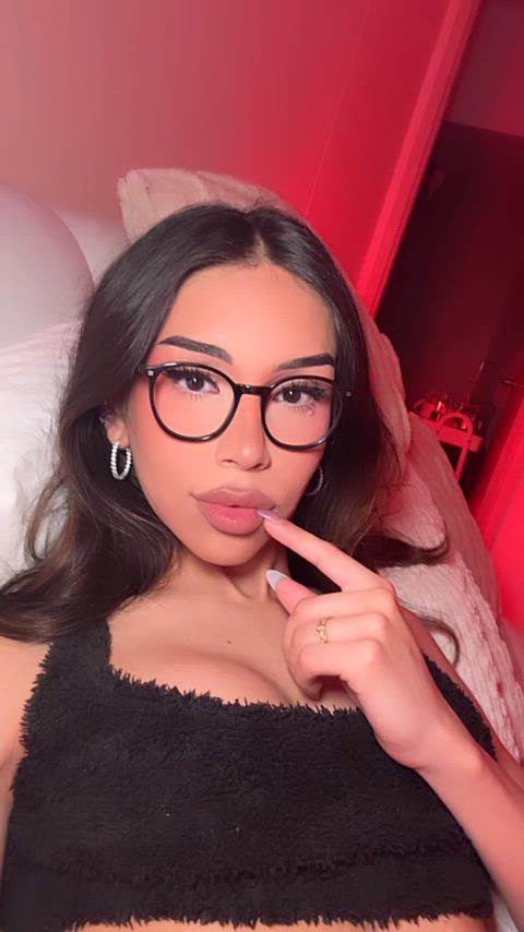 would u believe me if i told ive never been touched