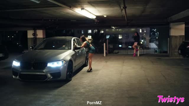 Luna Star & Whitney Wright - Girl Gang