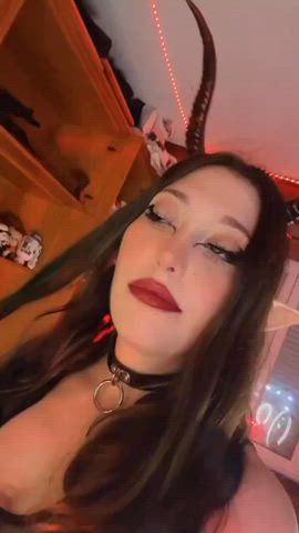 Thick thighs succubus