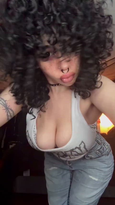 19honeysuckle 24/7 Alt Big Tits Bouncing Tits Curvy Goth cumslut milfnhoney urfavgothxx Porn GIF by temptedtigerxx