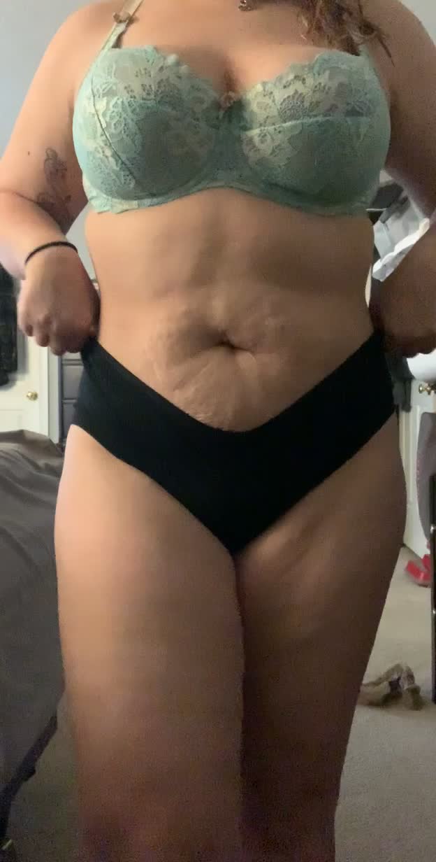 It was brought to my attention that a lot of people don’t realize I have a LOT of full length videos for sale! I don’t advertise much. PM me if you’re interested in the full list ❤️