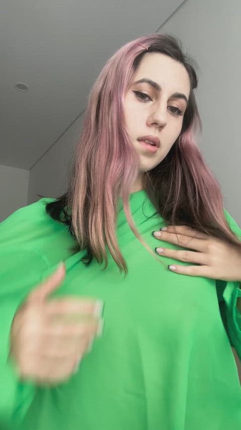 I love the color green and showing boobs