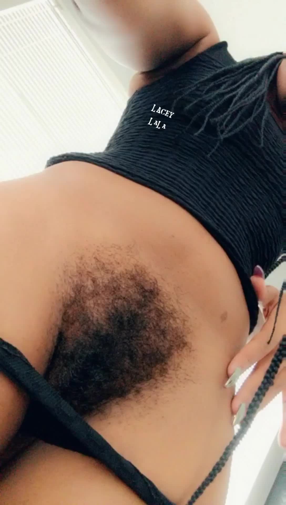 Wish I was grinding on a set of lips