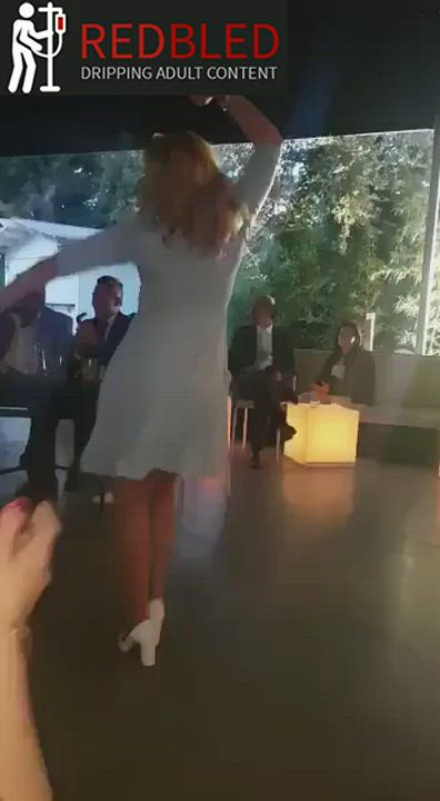 Amateur Flashing Public Porn GIF by redbledcom