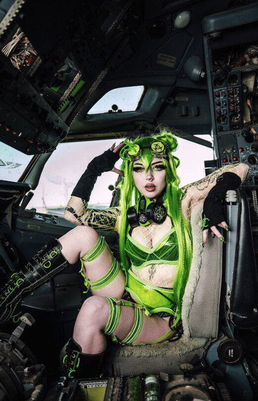 michellegreeen - Redgifs (29 photos)