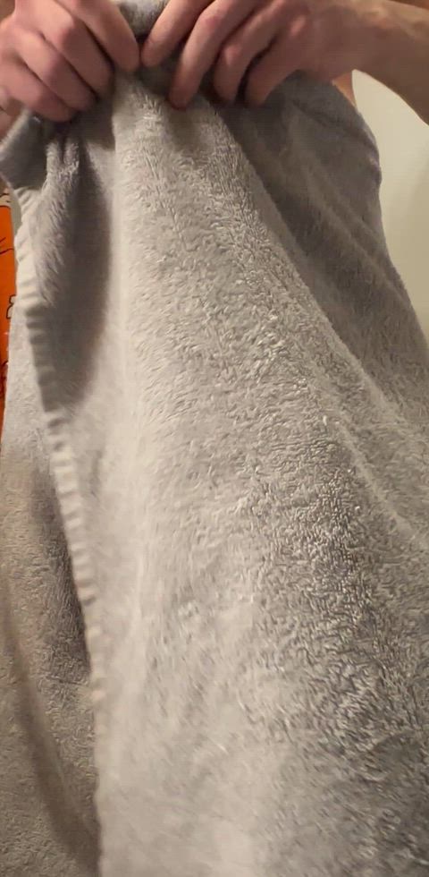 [31] Towel drop for a surprise