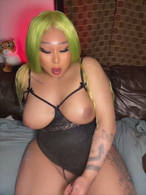 Who wants to be my gooning buddy? 😈