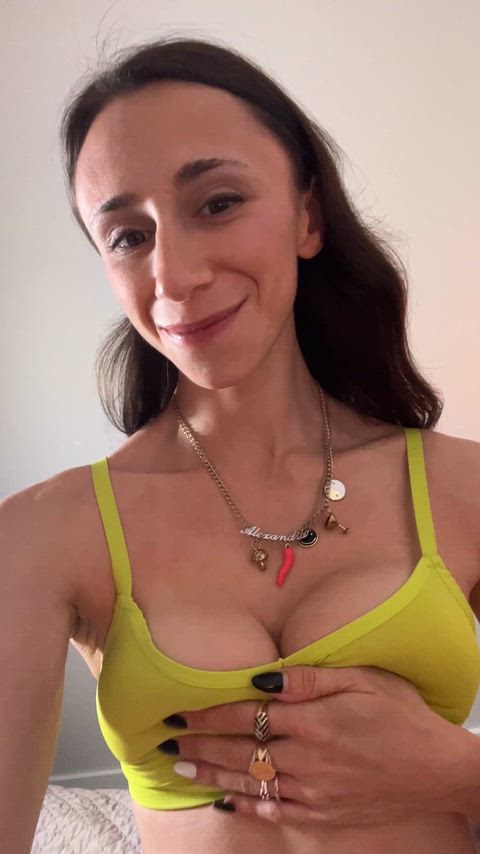Closeup on the cleavage