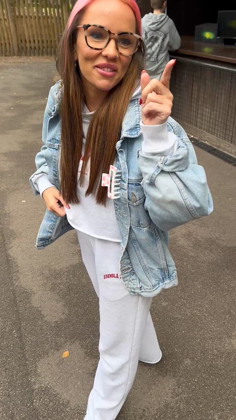 While you're getting your photos from the rollercoaster I'm busy being a naughty girl behind you