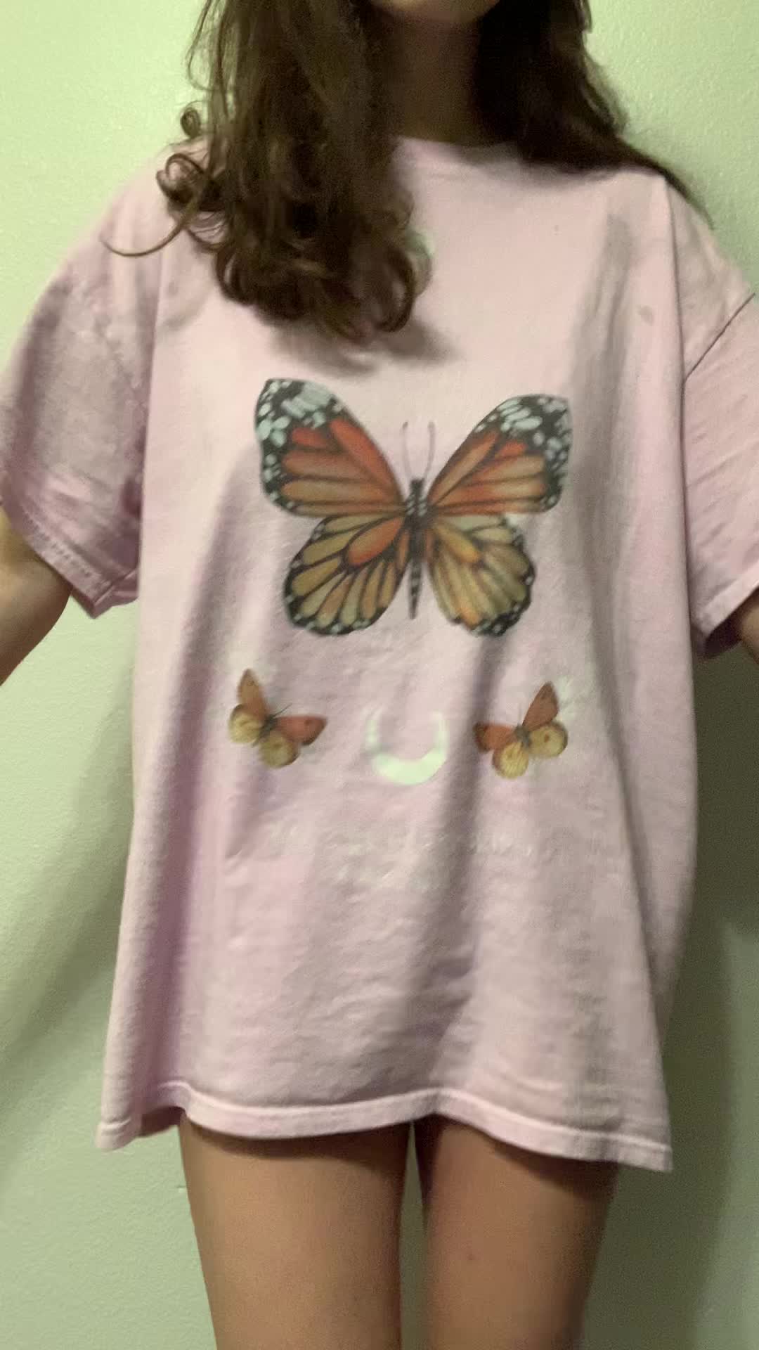 big t shirts with nothing underneath are the best ;)