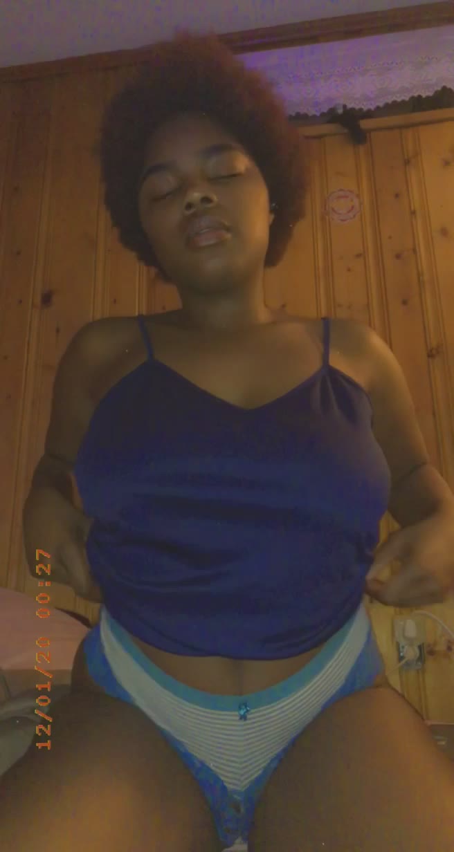 Titty drops make me smile 😚