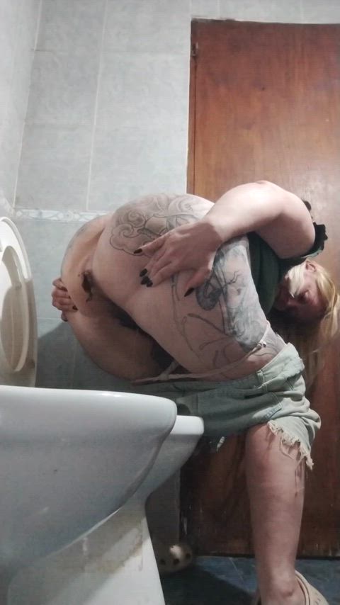 I'm looking for a slave toilet