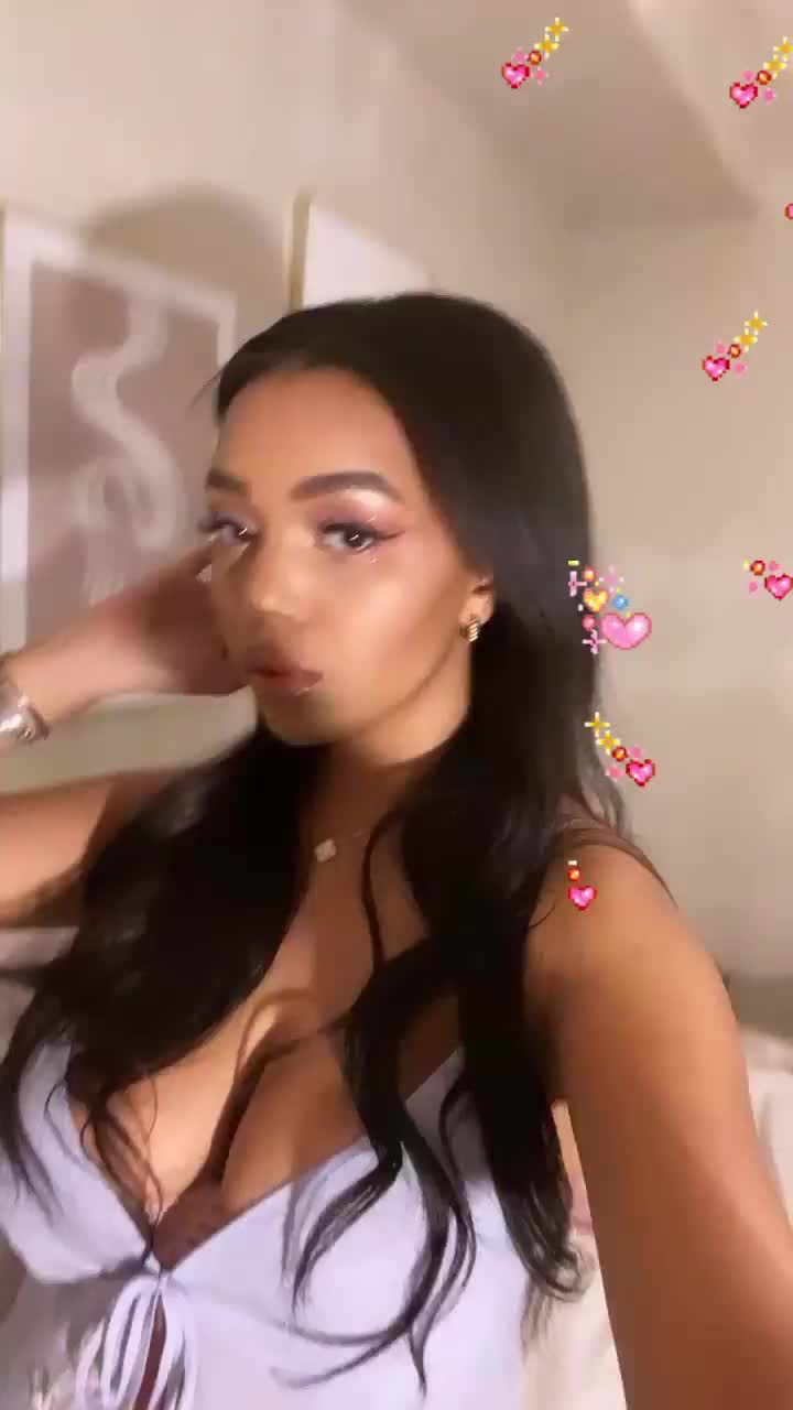 Daphne Blunt