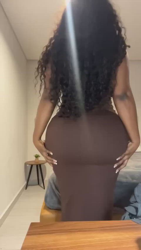 Big Booty Bree Busts Bubbly Farts in a Tight Dress