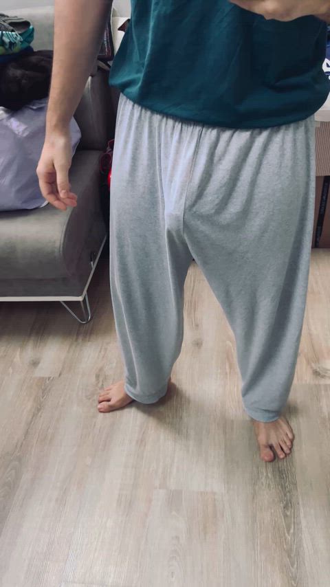 Big dick and grey sweats