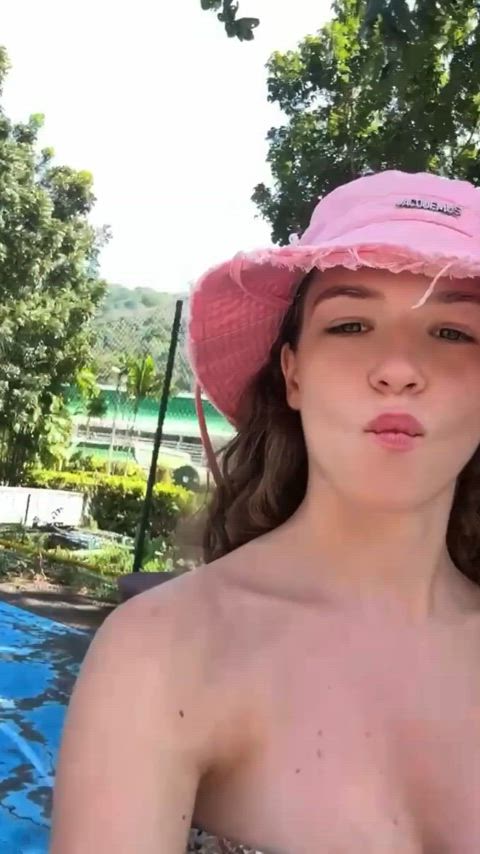 I love shooting such hot videos while walking