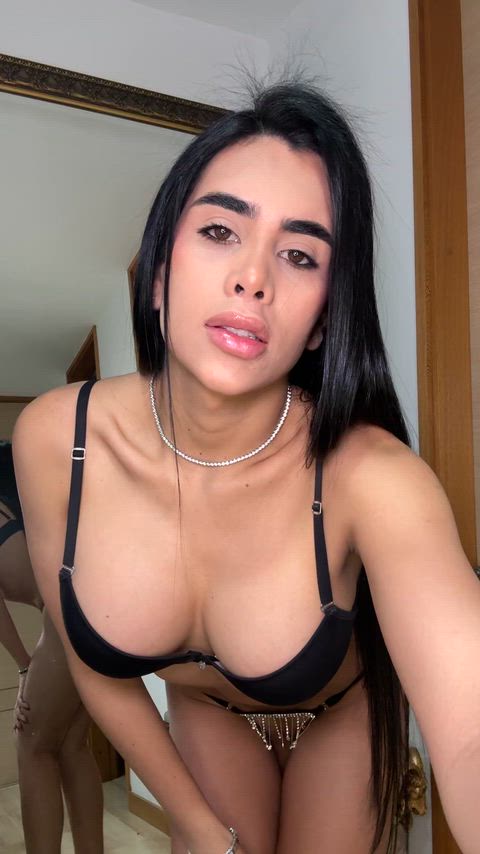 Say YEAH if your into trans and ill flood you with nudes