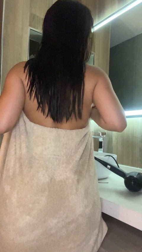 You won't be able to leave me once you taste my boobs